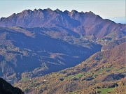 31 Zoom sulla Val Taleggio e verso il Resegone